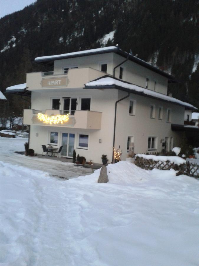 Apart Manuel Mayrhofen Buitenkant foto